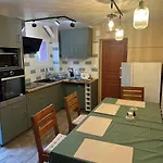 Apartment T3 70m2 Dans Maison Quartier Residentiel Pau
