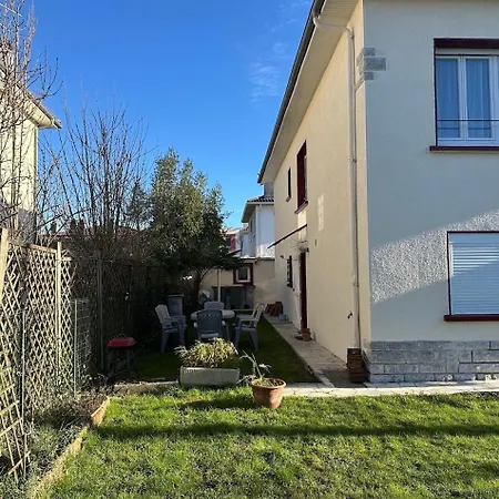 T3 70m2 Dans Maison Quartier Residentiel Apartment