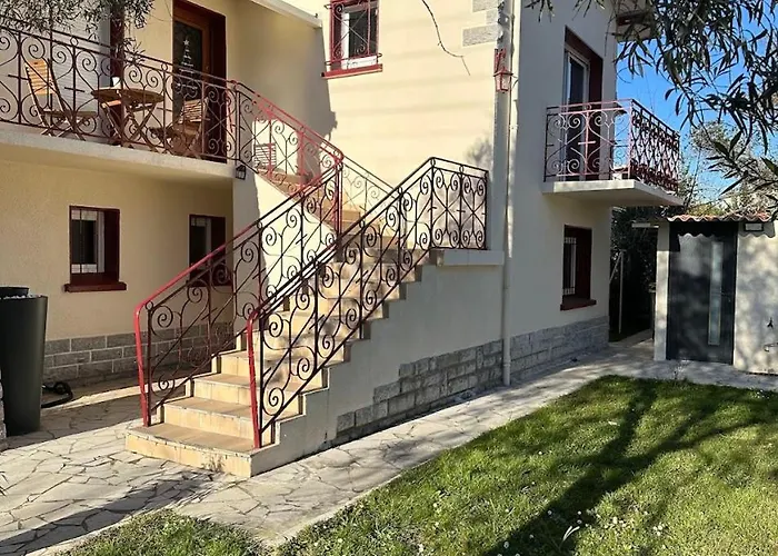 Appartement T3 70m2 Dans Maison Quartier Residentiel Pau